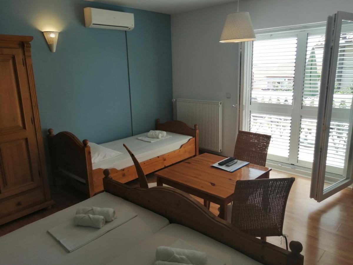 Apartments Villa Broca Brodarica  Extérieur photo