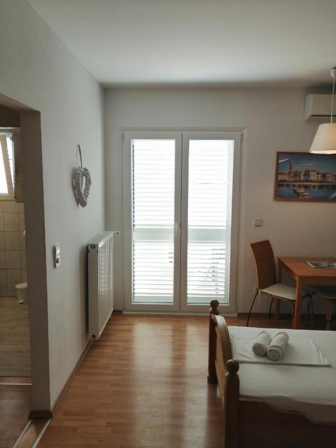 Apartments Villa Broca Brodarica  Extérieur photo